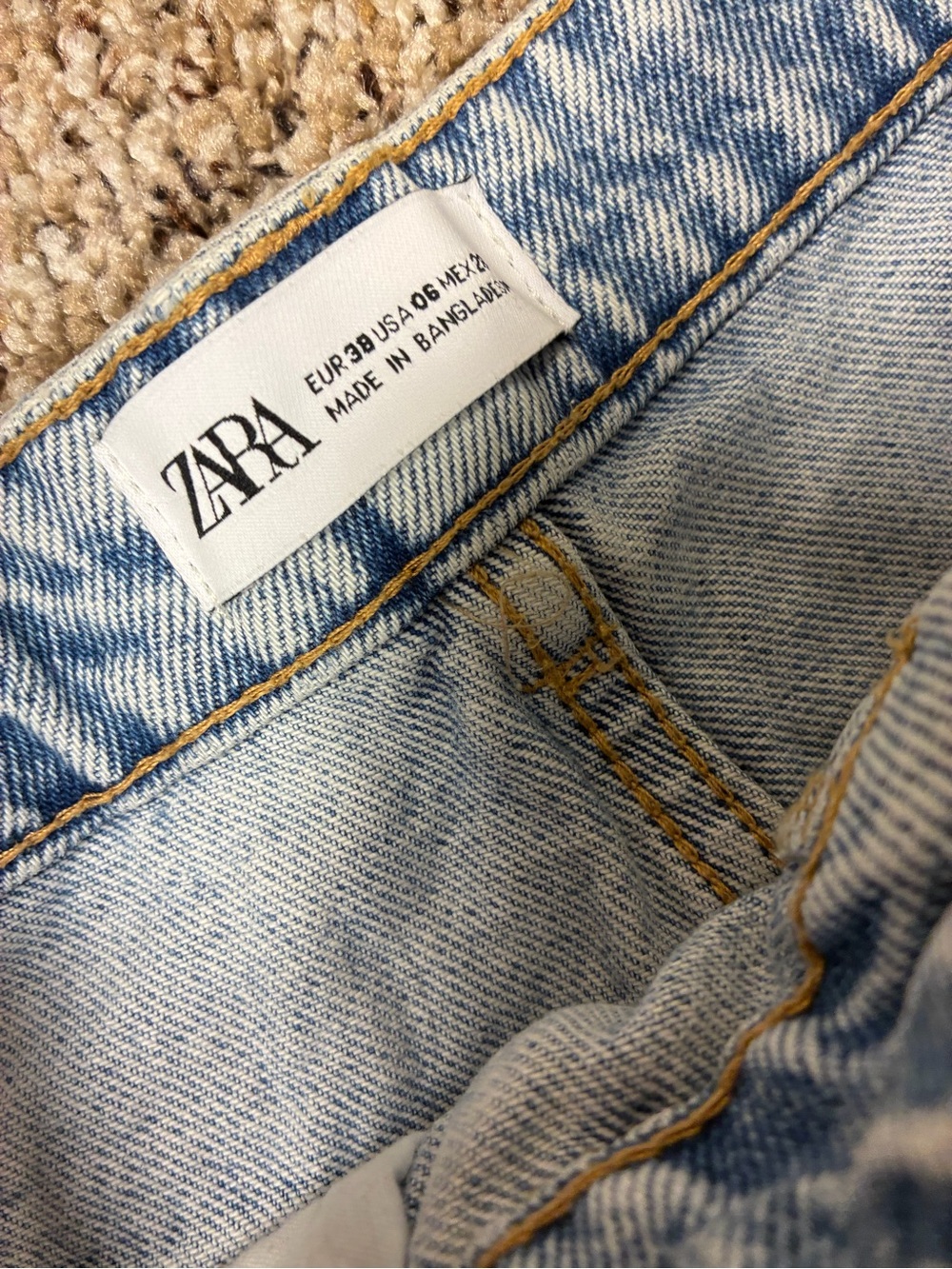 ZARA Distressed High Waited Denim Cut Off Shorts - Picture 3 of 9